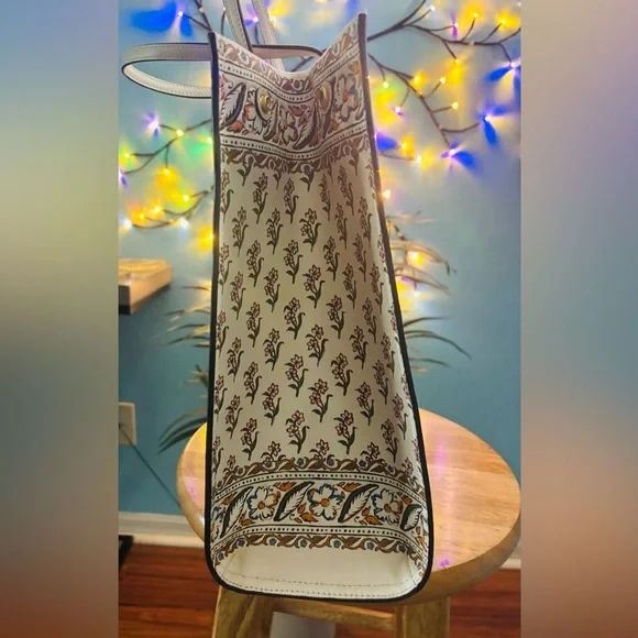 (SOLD) Tory Burch Large Ella Printed Tote Bag - Picture 5 of 8